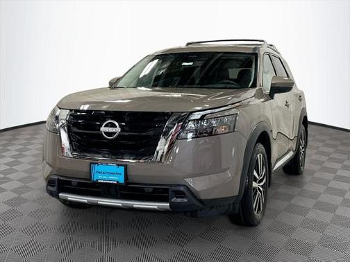2025 Nissan Pathfinder Platinum 4WD