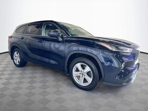 2021 Toyota Highlander LE