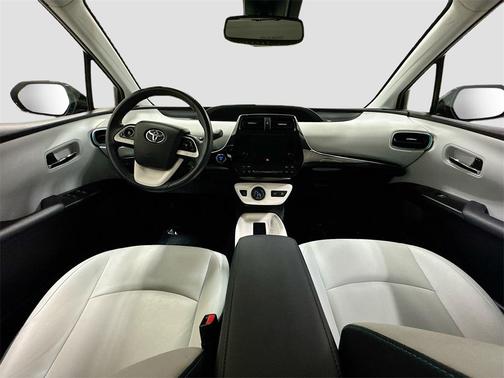 2017 Toyota Prius Four