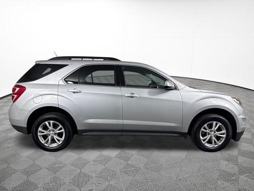 Silver Ice Metallic 2017 Chevrolet Equinox 1LT