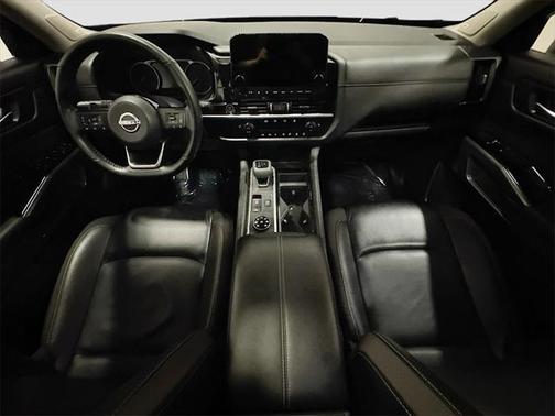 2024 Nissan Pathfinder SL 4WD