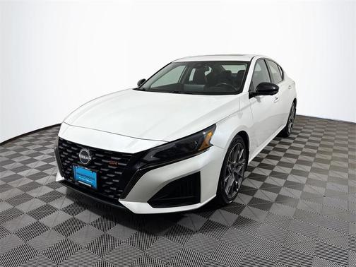 2023 Nissan Altima SR VC-Turbo FWD