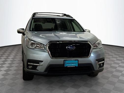 Ice Silver Metallic 2022 Subaru Ascent Touring 7-Passenger
