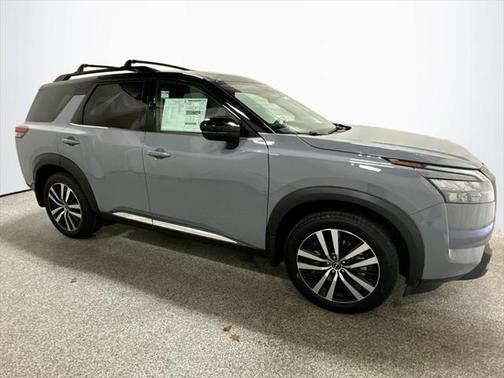 2025 Nissan Pathfinder Platinum 4WD