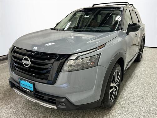 2025 Nissan Pathfinder Platinum 4WD