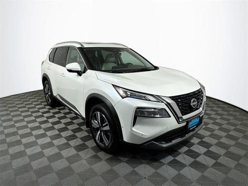2022 Nissan Rogue SL