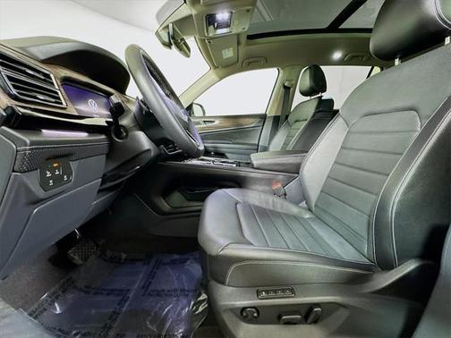 2024 Volkswagen Atlas 2.0T SEL