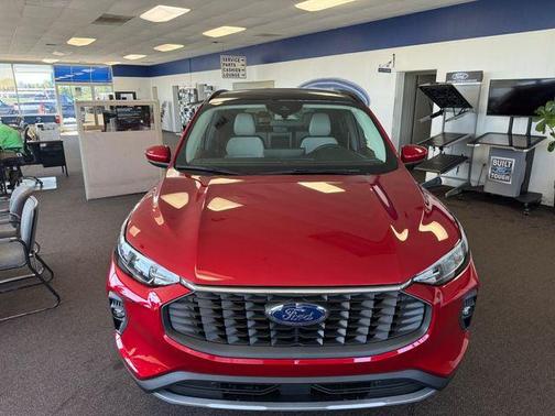 2025 Ford Escape PHEV SE