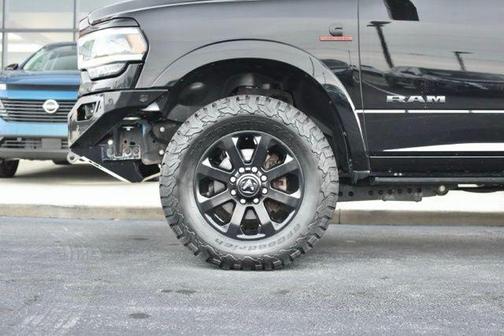 2020 RAM 2500 Laramie Crew Cab 4X4 6'4' Box