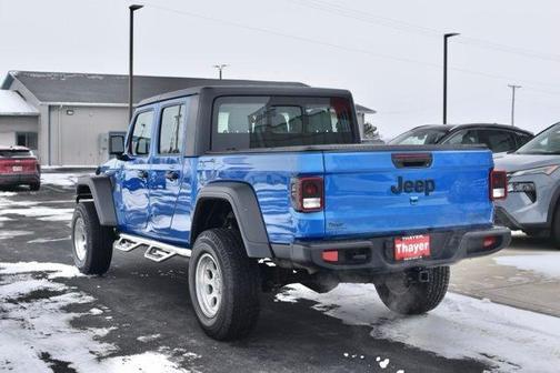 2021 Jeep Gladiator Sport