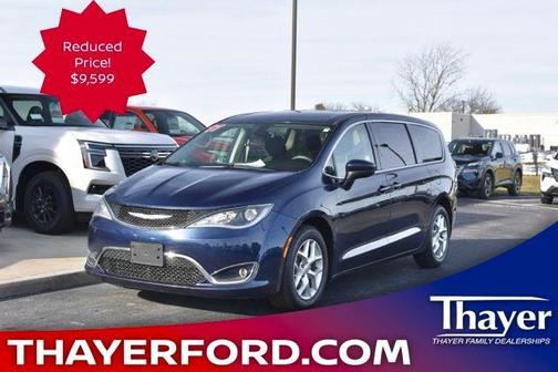 2017 Chrysler Pacifica Touring