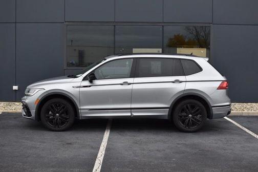 2022 Volkswagen Tiguan 2.0T SE R-Line Black 4MOTION
