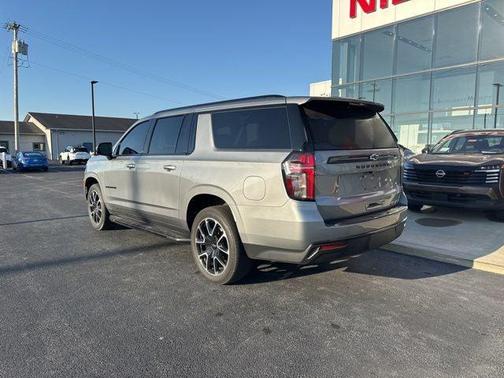 Sterling Gray Metallic 2023 Chevrolet Suburban RST