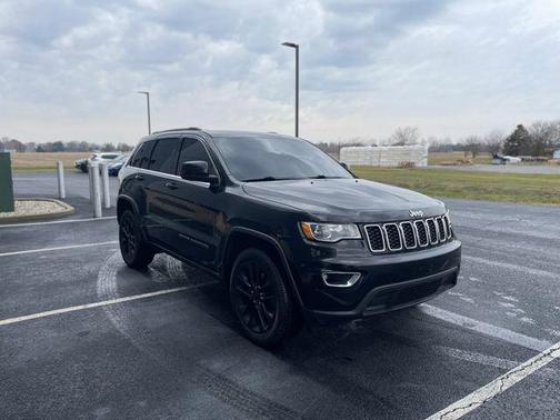 2020 Jeep Grand Cherokee Laredo