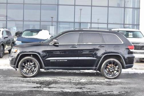 2020 Jeep Grand Cherokee Laredo
