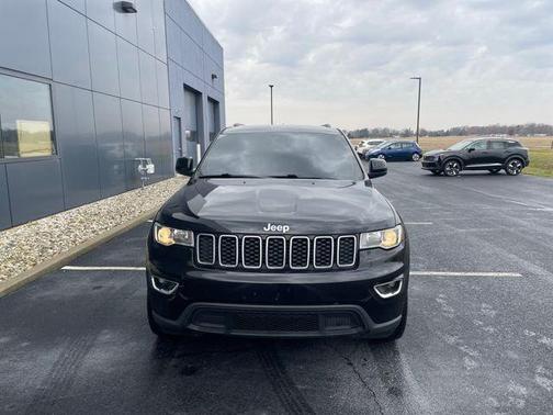 2020 Jeep Grand Cherokee Laredo