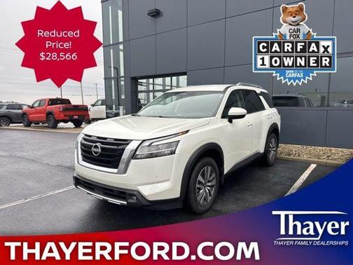 2022 Nissan Pathfinder SL 4WD