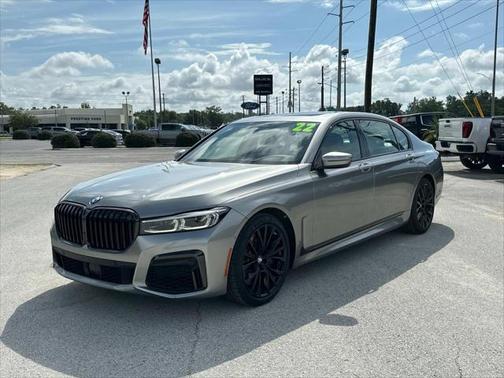 2022 BMW 740 i xDrive