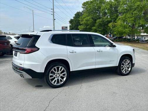 2025 GMC Acadia Denali