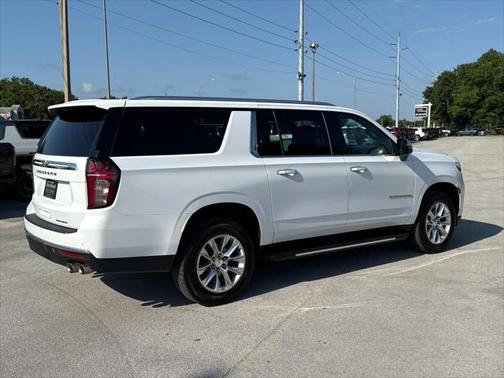 2023 Chevrolet Suburban Premier