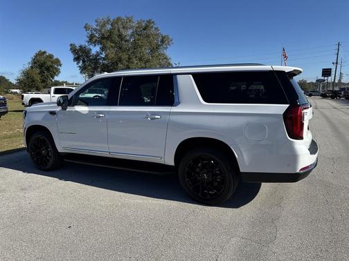 2026 GMC Yukon XL 4WD Elevation