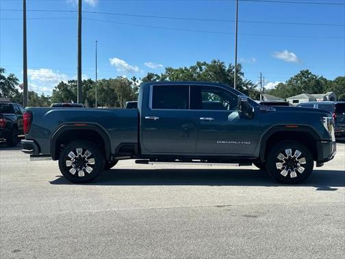 2025 GMC Sierra 2500 Denali