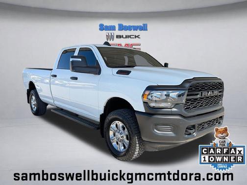 Bright White Clearcoat 2024 RAM 2500 Tradesman Crew Cab 4x4 8' Box