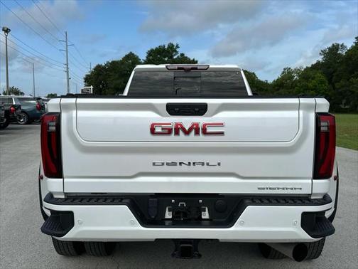 2024 GMC Sierra 3500 Denali