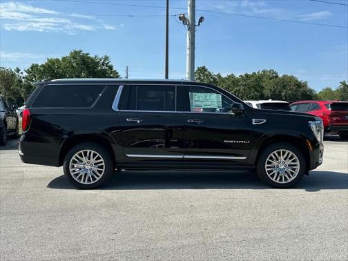 2025 GMC Yukon XL Denali