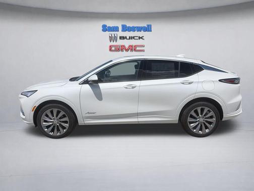 White Frost Tricoat 2026 Buick Envista Avenir FWD