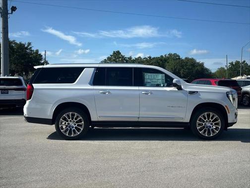 2025 GMC Yukon XL Denali