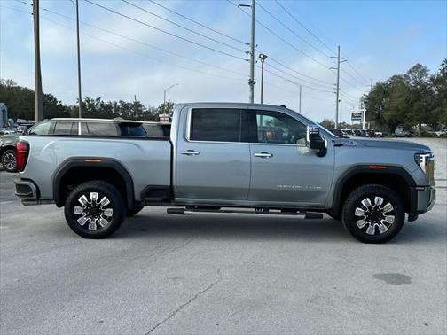2024 GMC Sierra 2500 Denali