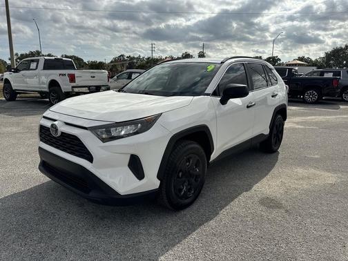 2019 Toyota RAV4 LE