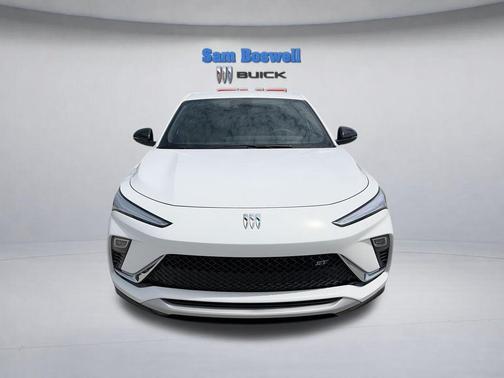 Summit White 2026 Buick Envista Sport Touring FWD