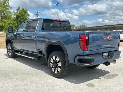 2024 GMC Sierra 2500 Denali