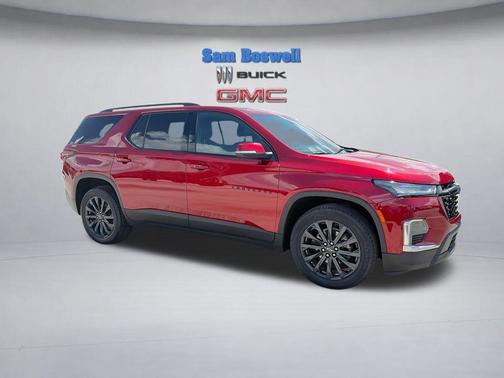 Radiant Red Tintcoat 2023 Chevrolet Traverse RS