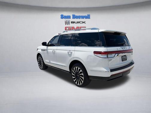 PRISTINE WHITE METALLIC 3C 2024 Lincoln Navigator Black Label