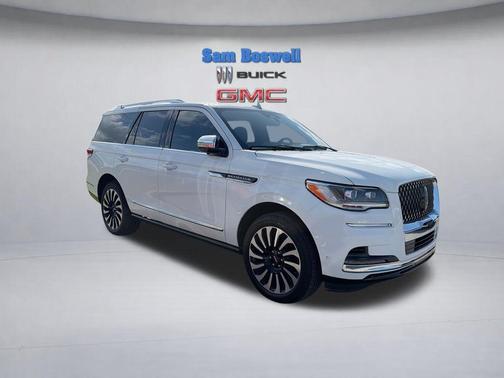 PRISTINE WHITE METALLIC 3C 2024 Lincoln Navigator Black Label