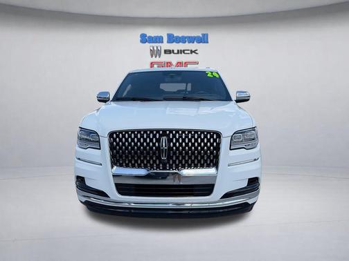 PRISTINE WHITE METALLIC 3C 2024 Lincoln Navigator Black Label