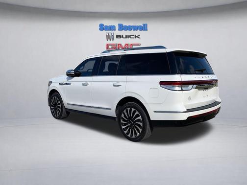 PRISTINE WHITE METALLIC 3C 2024 Lincoln Navigator Black Label