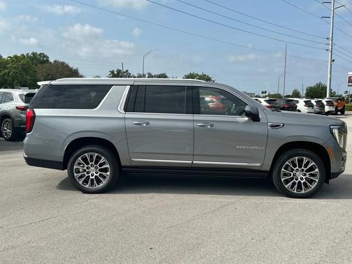 2025 GMC Yukon XL Denali