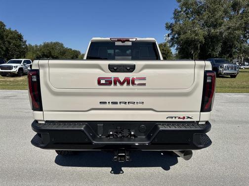 2026 GMC Sierra 2500 AT4