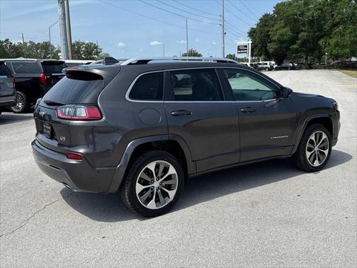 2019 Jeep Cherokee Overland