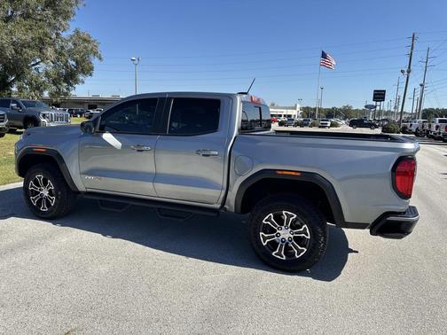 2024 GMC Canyon AT4