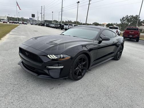 2020 Ford Mustang EcoBoost