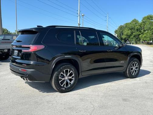 2025 GMC Acadia AWD AT4