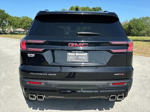 2025 GMC Acadia AWD AT4