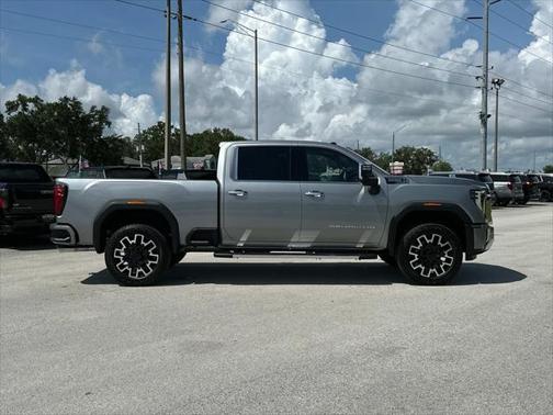 2025 GMC Sierra 2500 Denali