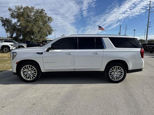 2023 GMC Yukon XL Denali