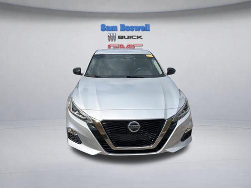 Brilliant Silver Metallic 2019 Nissan Altima 2.5 SR